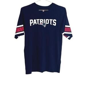NWT NFL New England Patriots short sleeve tshirt size large youth (14-16)